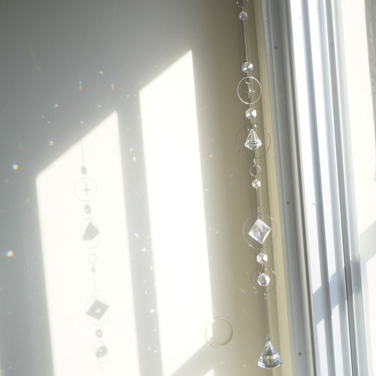 大聖堂の鐘 - 2WAY Medium - Morning Silver / Cathedral Bell / Light Healing Crystal Suncatcher