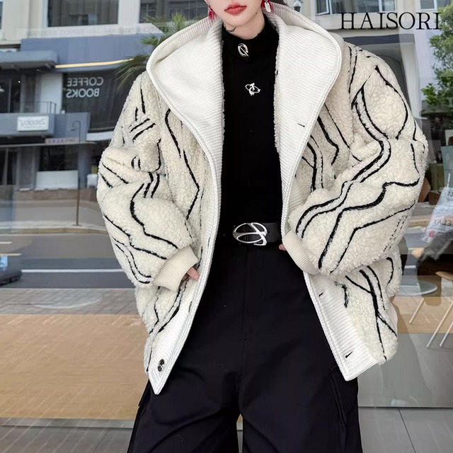 (NEW) Lined Pattern Boa Hooded Blouson