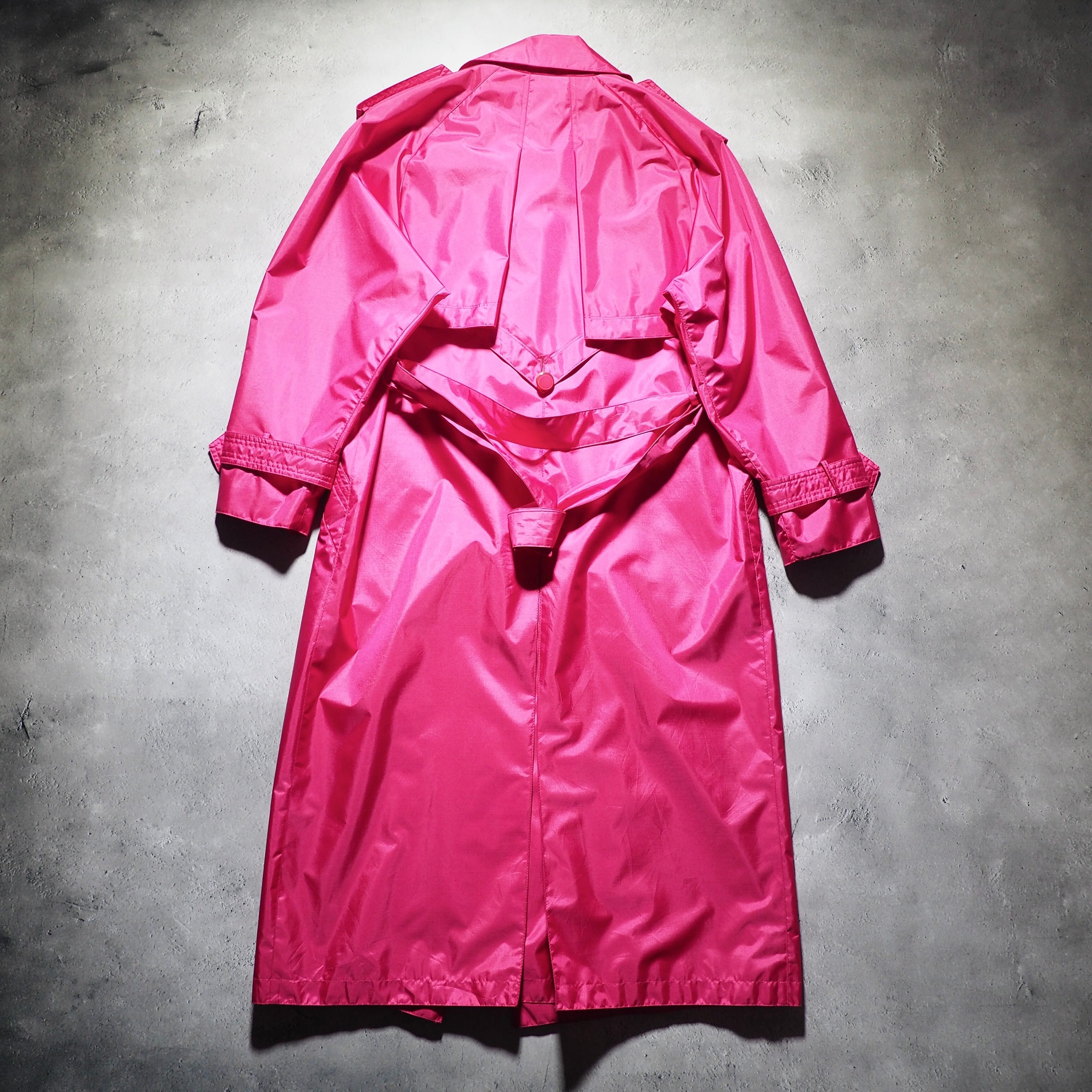 1990s Beautiful Vivid shocking pink color vintage loose long trench coat