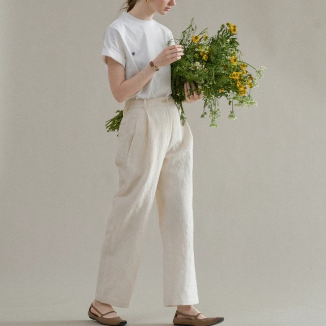 ワンポイントクルーネックTシャツ