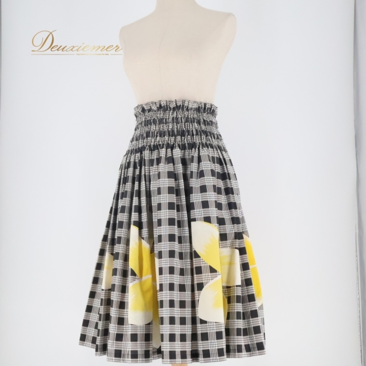 フラダンス 衣装 パウスカート ブラック系 マウナロア 日本製 プルメリア柄 チェック柄 ハワイアンプリント アロハ Maunaloa レッスン 練習 フラ ダンス かわいい おしゃれ 上品 華やか シングル スカート グレイ系 ホワイト系 イエロー系 黒 灰色 白 黄 プリントスカート レディース ダンス衣装 ハワイアンファッション カジュアル