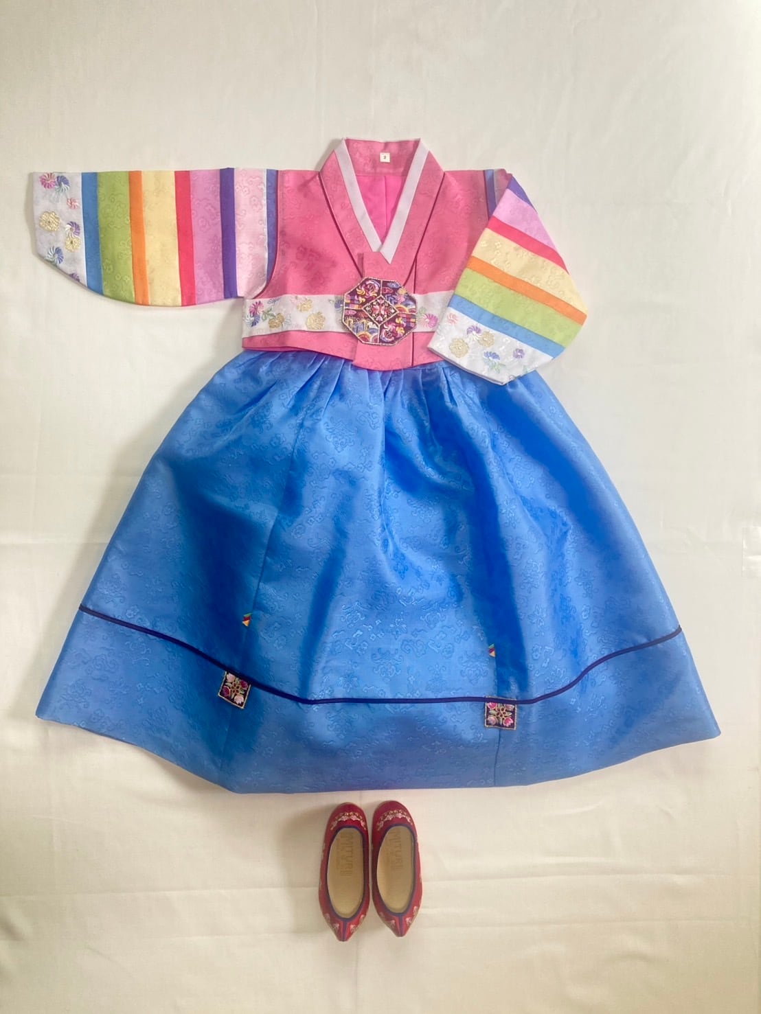 子供チマチョゴリ（ピンクセットン、水色） | 朝鮮舞踊専門店 ONMAMANMA