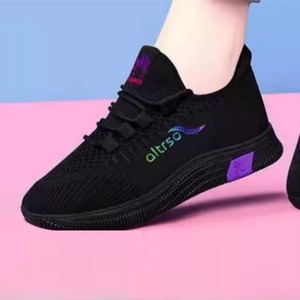 【送料無料】 スニーカー 3色 靴 シューズ アーモンドトゥ 編み上げ レースアップ 靴ひも 通気性 カジュアル コンサバ スポーティ オールシーズン シーズンレス 20代 30代 40代 通勤 お出かけ トレーニング ジョギング ウォーキング 運動 ジム 部活 ランニング デイリーユース 普段使い ファッション 楽ちん 歩きやすい ブラック レッド パープル