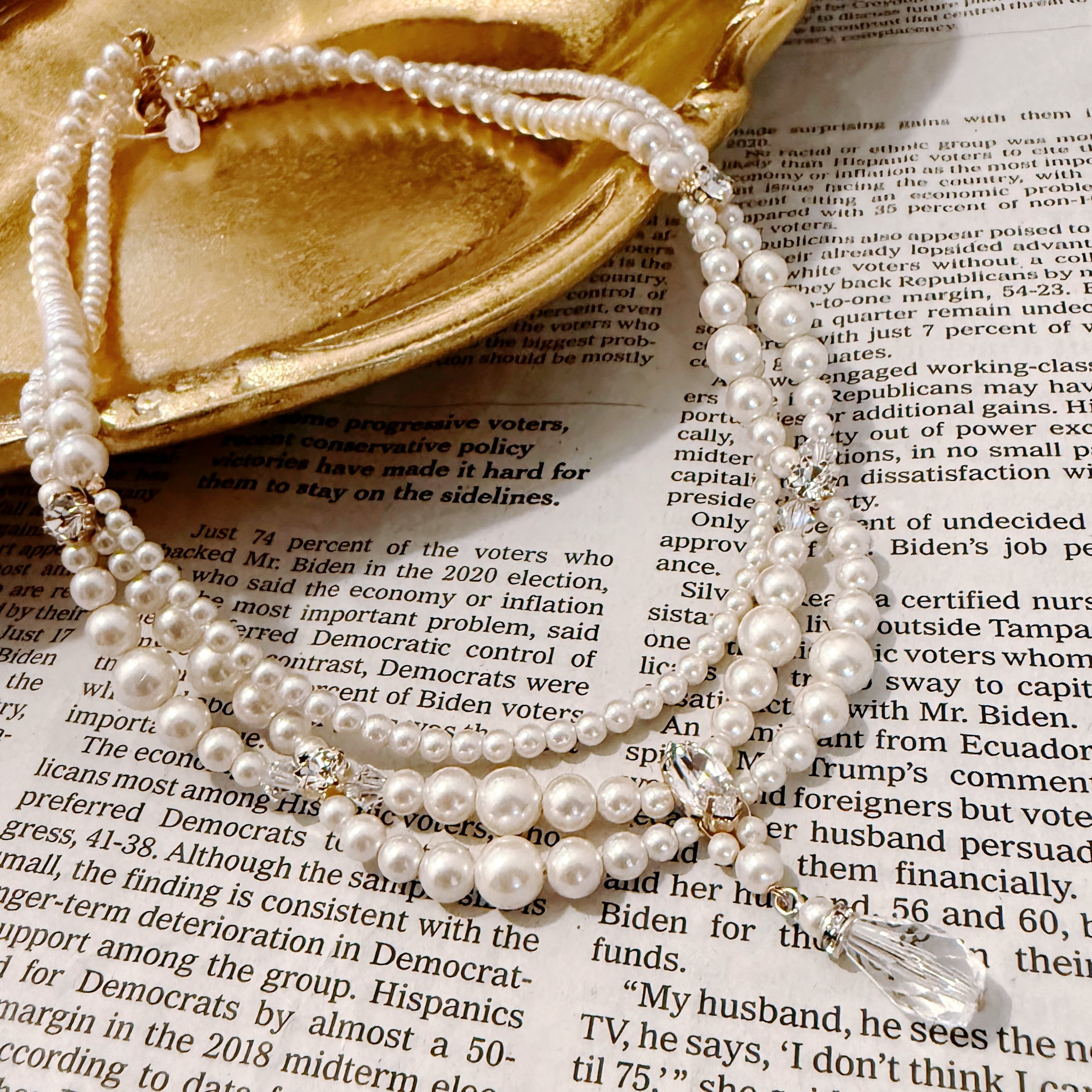 三連ティアードパールネックレス