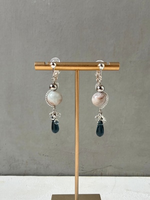 ラグーンアクアマリンのピアス/イヤリング