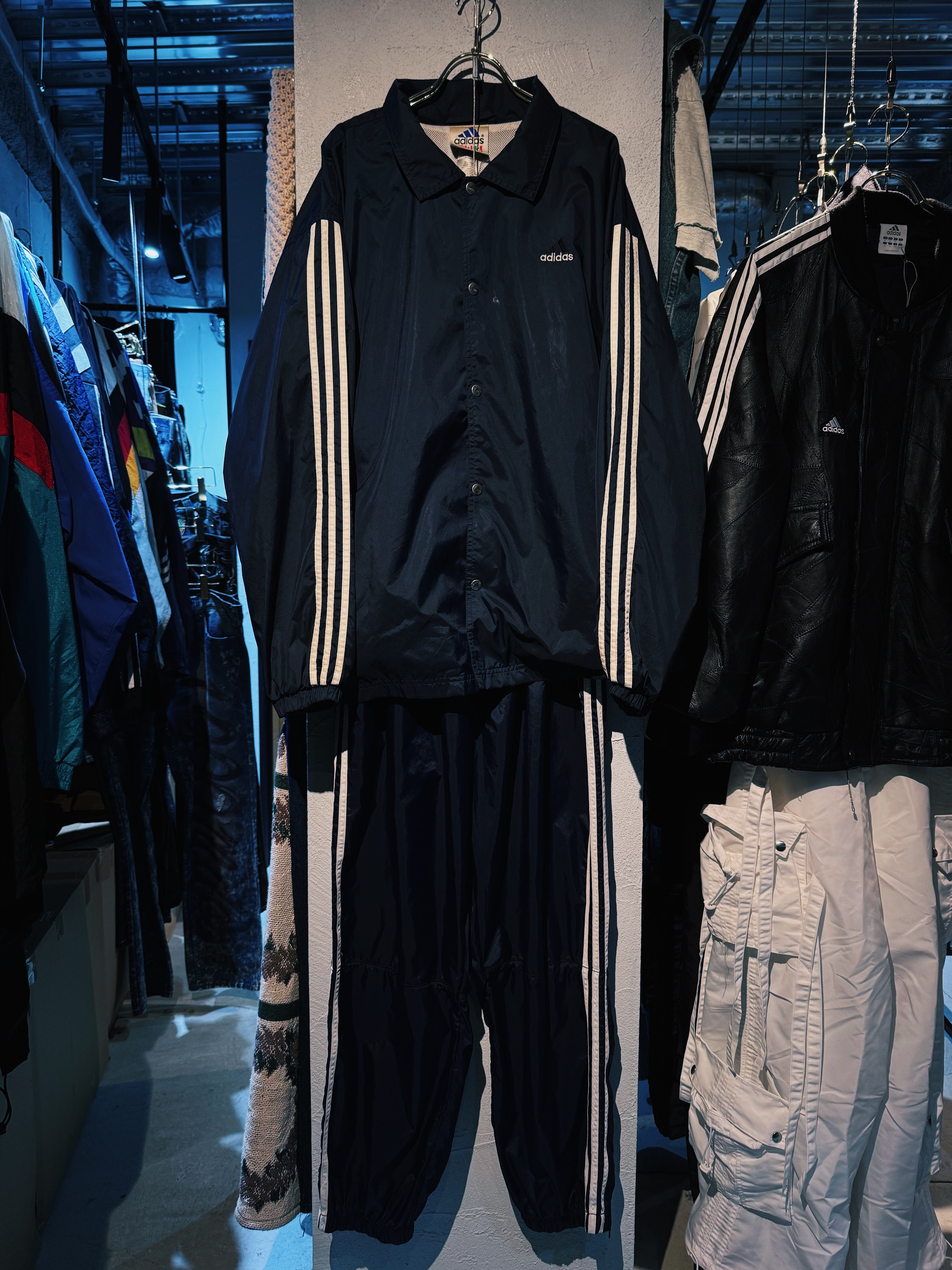 【D4C】90's"ADIDAS" Navy color 3 stripes design nylon track set up