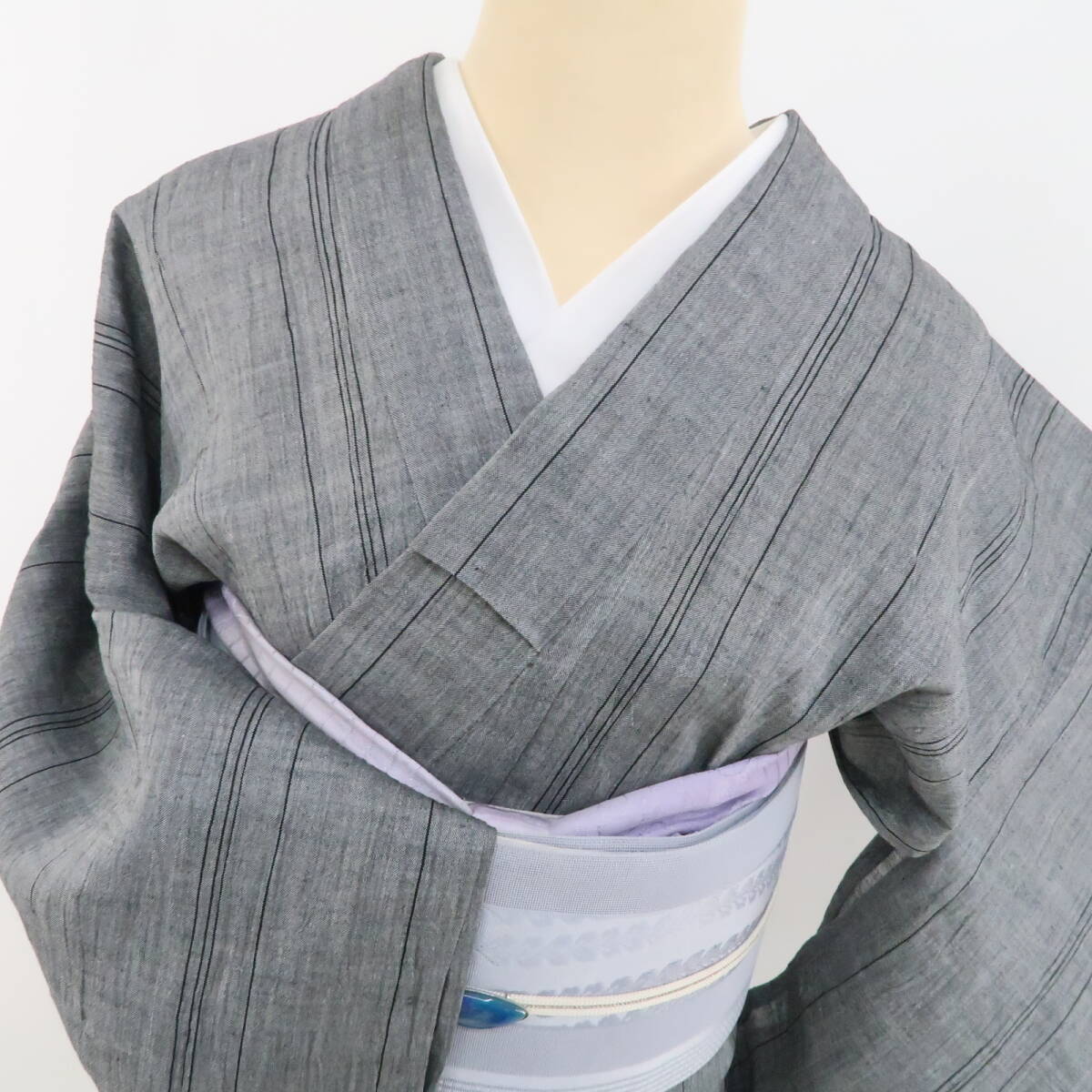 新品 麻 縦縞 洗える夏着物“懐かしい縞の風景”仕付け糸付 近江 新品 麻 縦縞 洗える夏着物“懐かしい縞の風景”仕付け糸付 近江