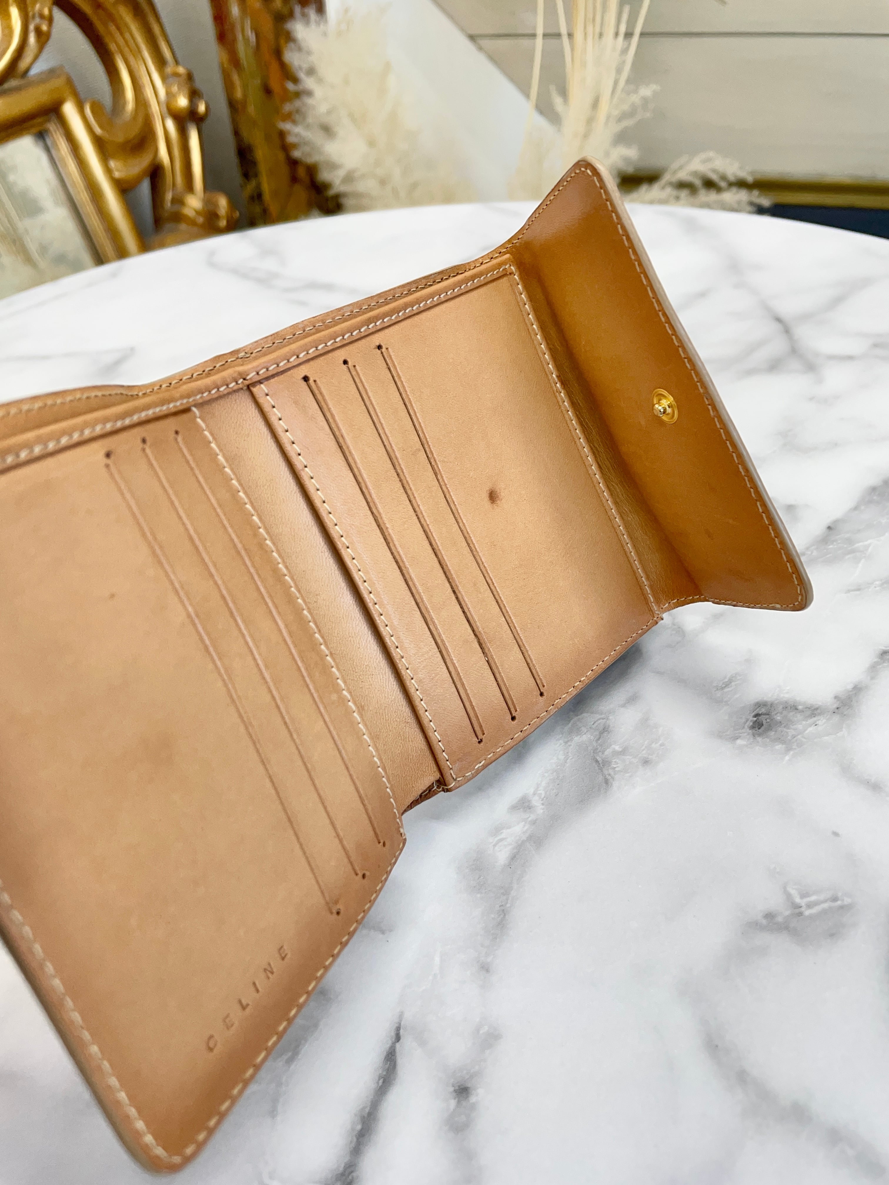 CELINE セリーヌ マカダム ロゴ型押し PVC レザー コンパクト