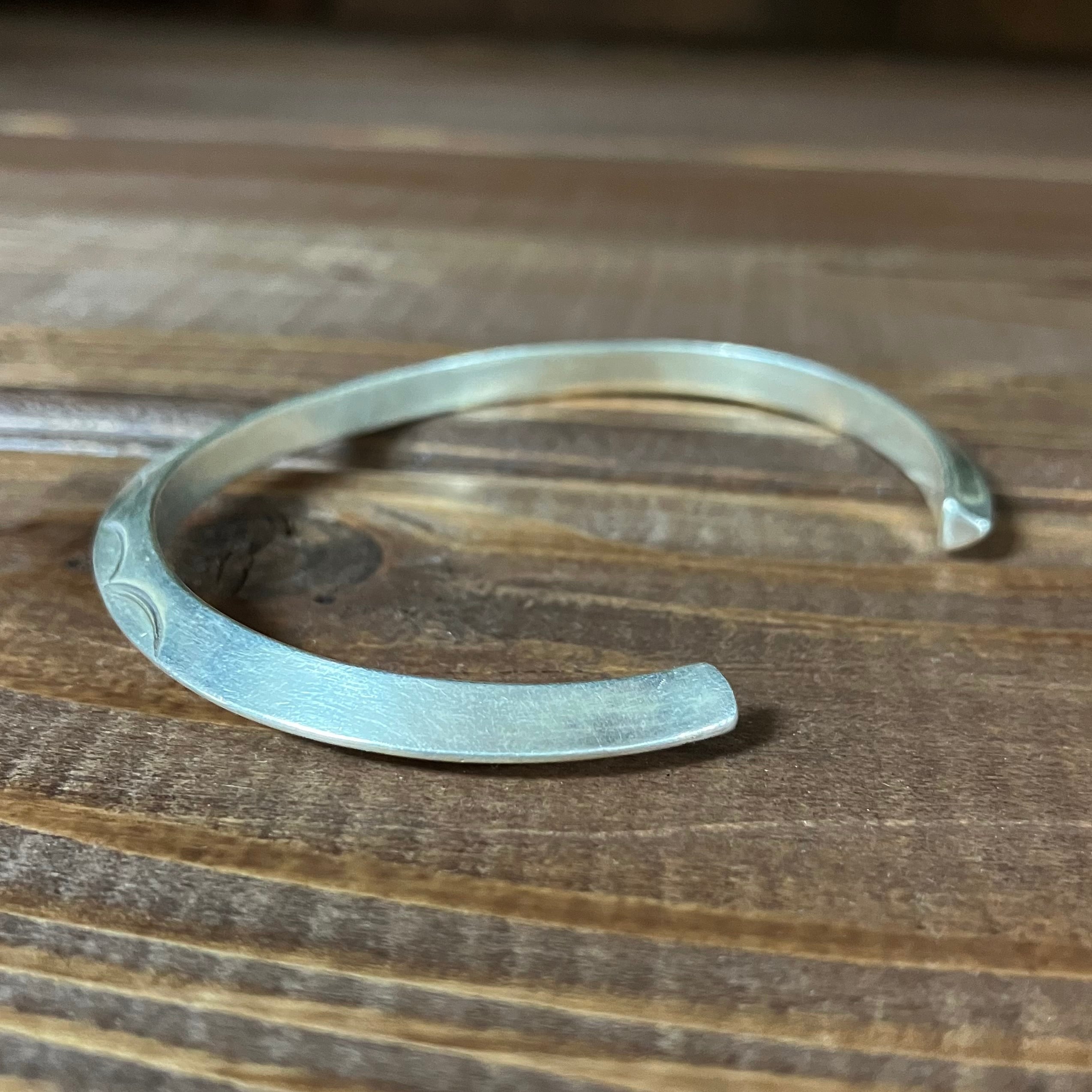 【新品】カレンシルバー バングル /カレン族 /民族模様/高純度/ 32g 新品】カレンシルバー バングル /カレン族 /民族模様/高純度