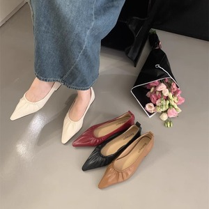 【送料無料】パンプス バレエシューズ フラット ポインテッドトゥ シンプル カジュアル こなれ感 抜け感 秋冬 デイリー デート お出かけ 女子会 黒 白 赤 茶 ブラック オフホワイト レッド ブラウン レディース 靴 20代 30代 40代 おしゃれ