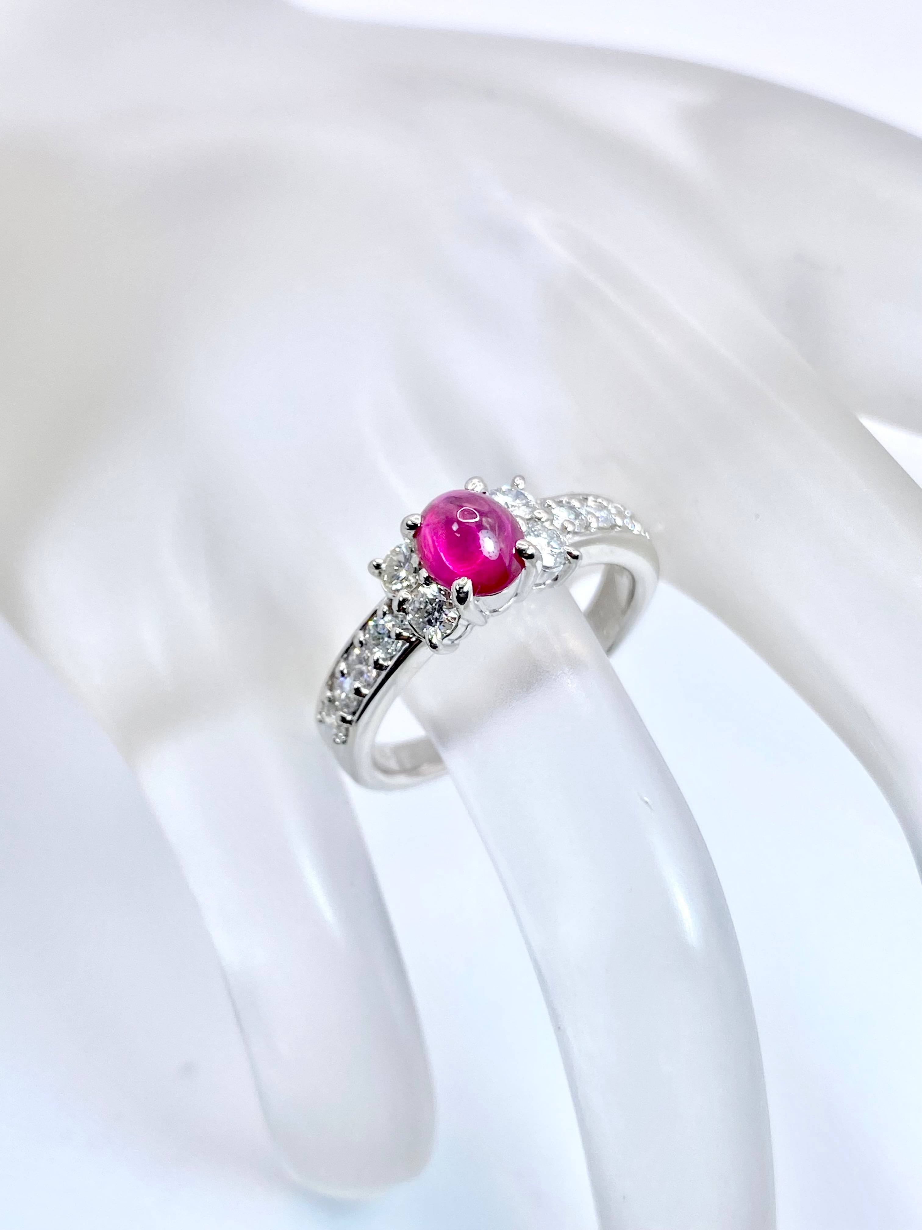 ルビー（キャッツアイ風）0.71ct / ダイヤモンド 計0.50ct Pt900