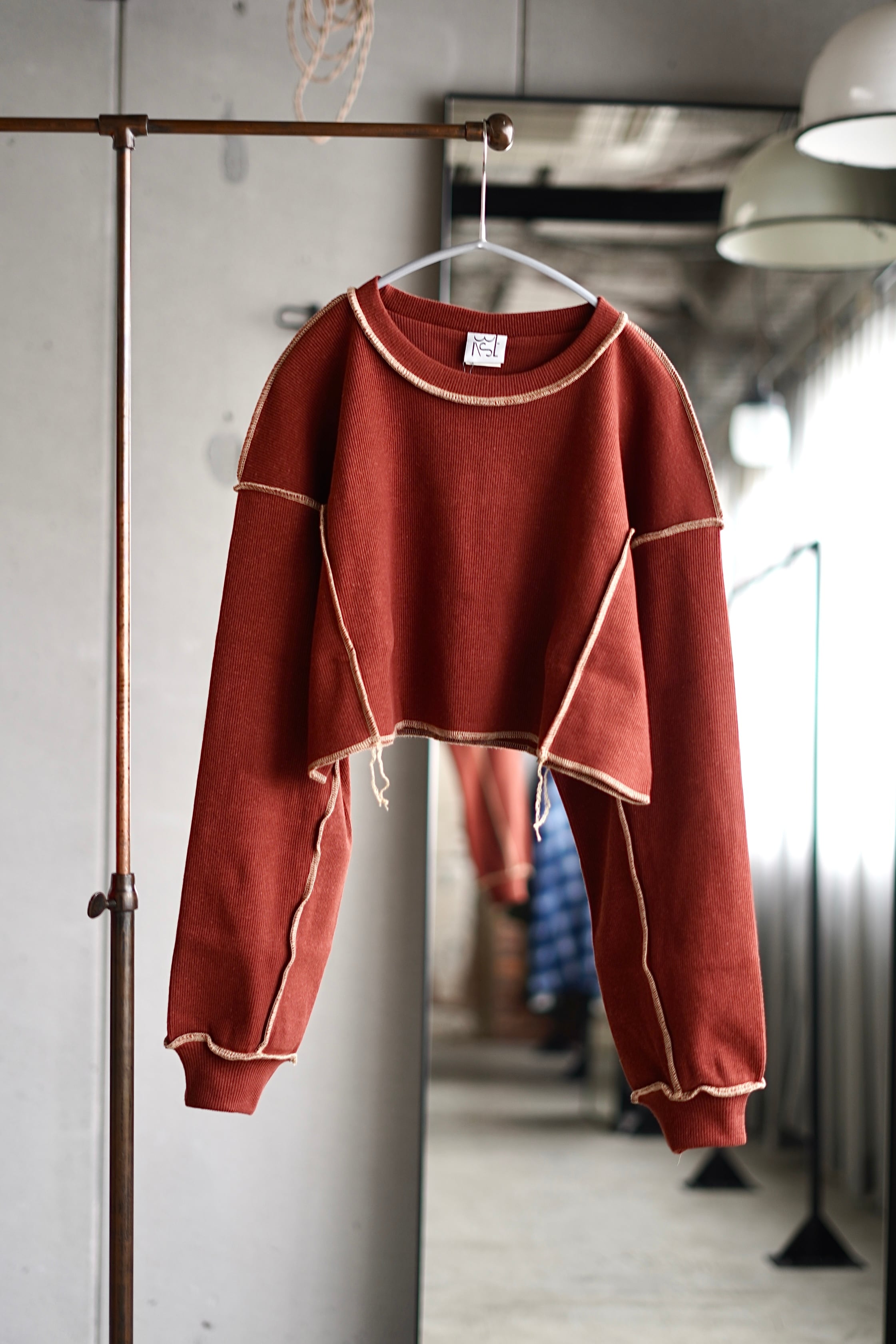 Baserange / OMATO SWEATSHIRT (BURNED PUNICA) | JUQUI Online Baserange / OMATO SWEATSHIRT (BURNED PUNICA) | JUQUI Online