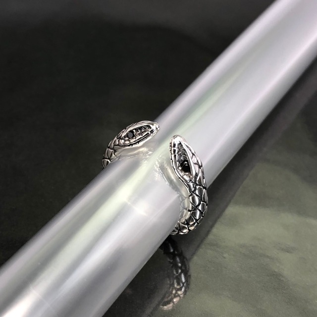 TWO HEADED SNAKE RING with BLACK DIAMOND EYES / スネークリング ブラックダイヤモンドアイ