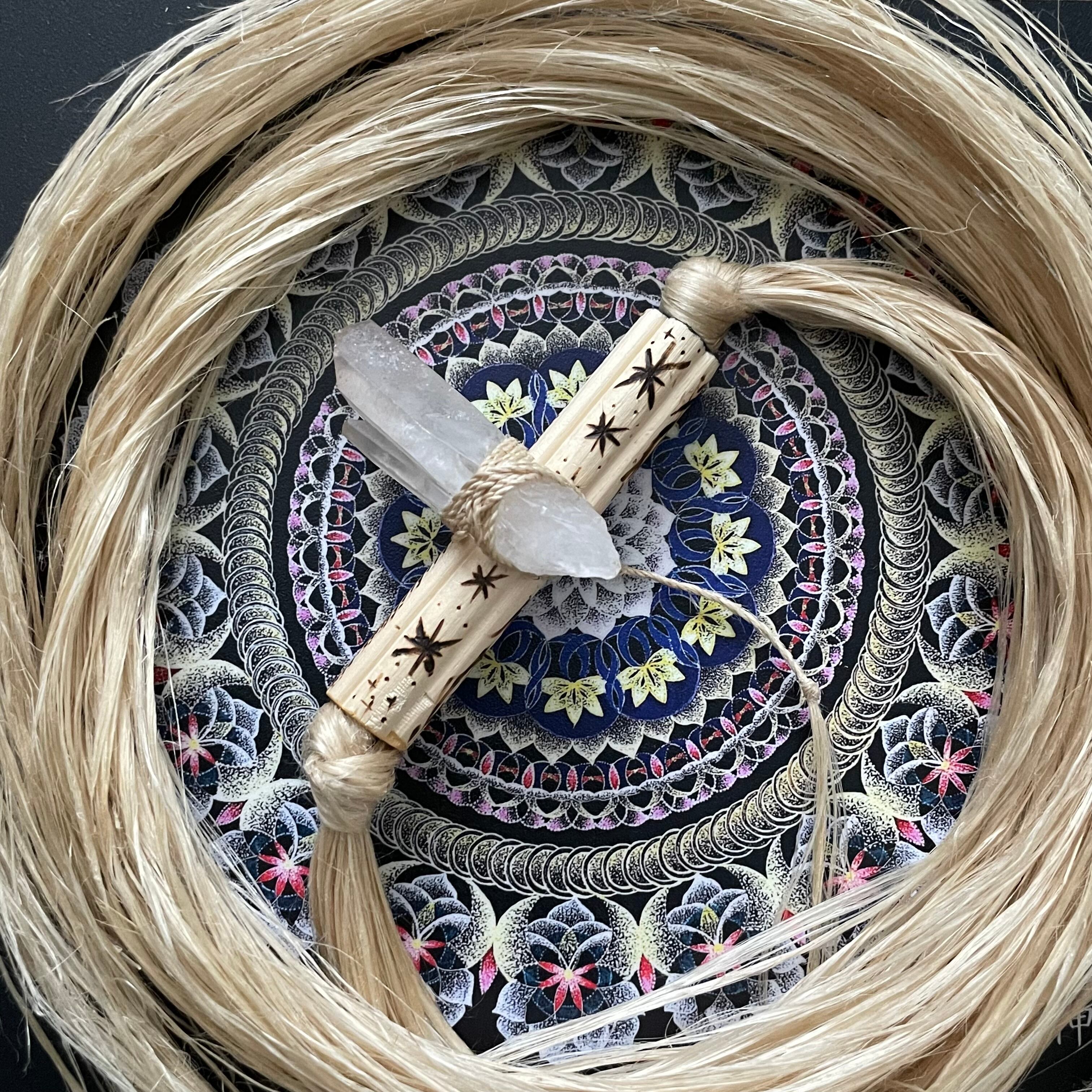 精麻とクリスタルのほうきピンク 精麻とクリスタルの小さなほうき