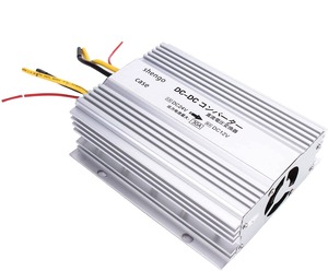 【特価処分】トラック用DC-DCコンバーター DC24V→12V 30A デコデコ変換 DC電圧変換器 冷却ファン付