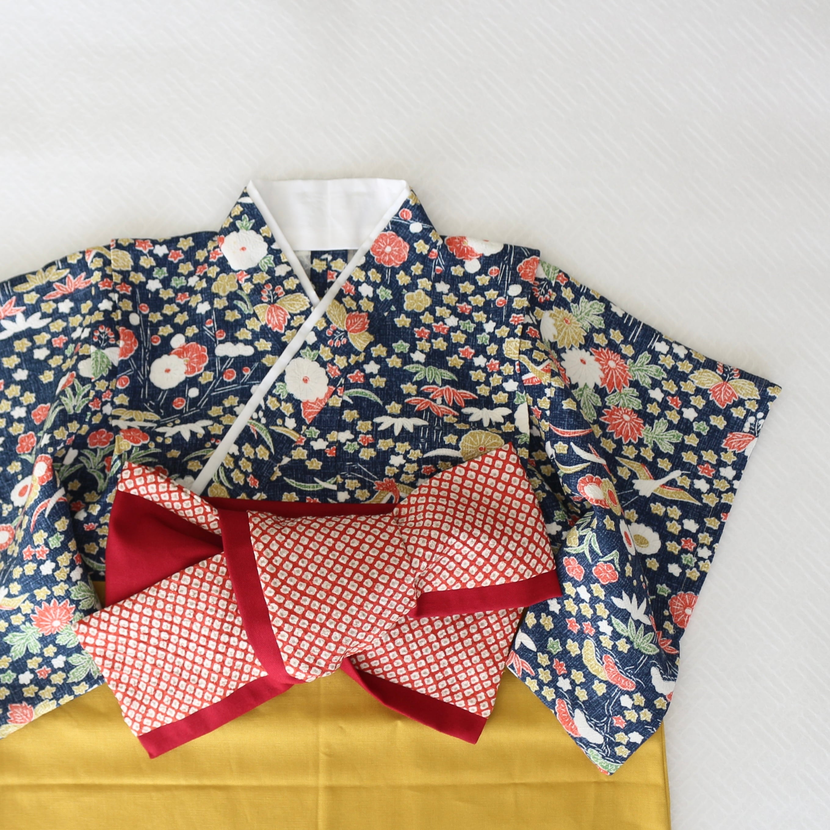ベビー袴❁ひな祭り❁鶴に草花模様小紋 正絹着物の袴ロンパース 70〜80