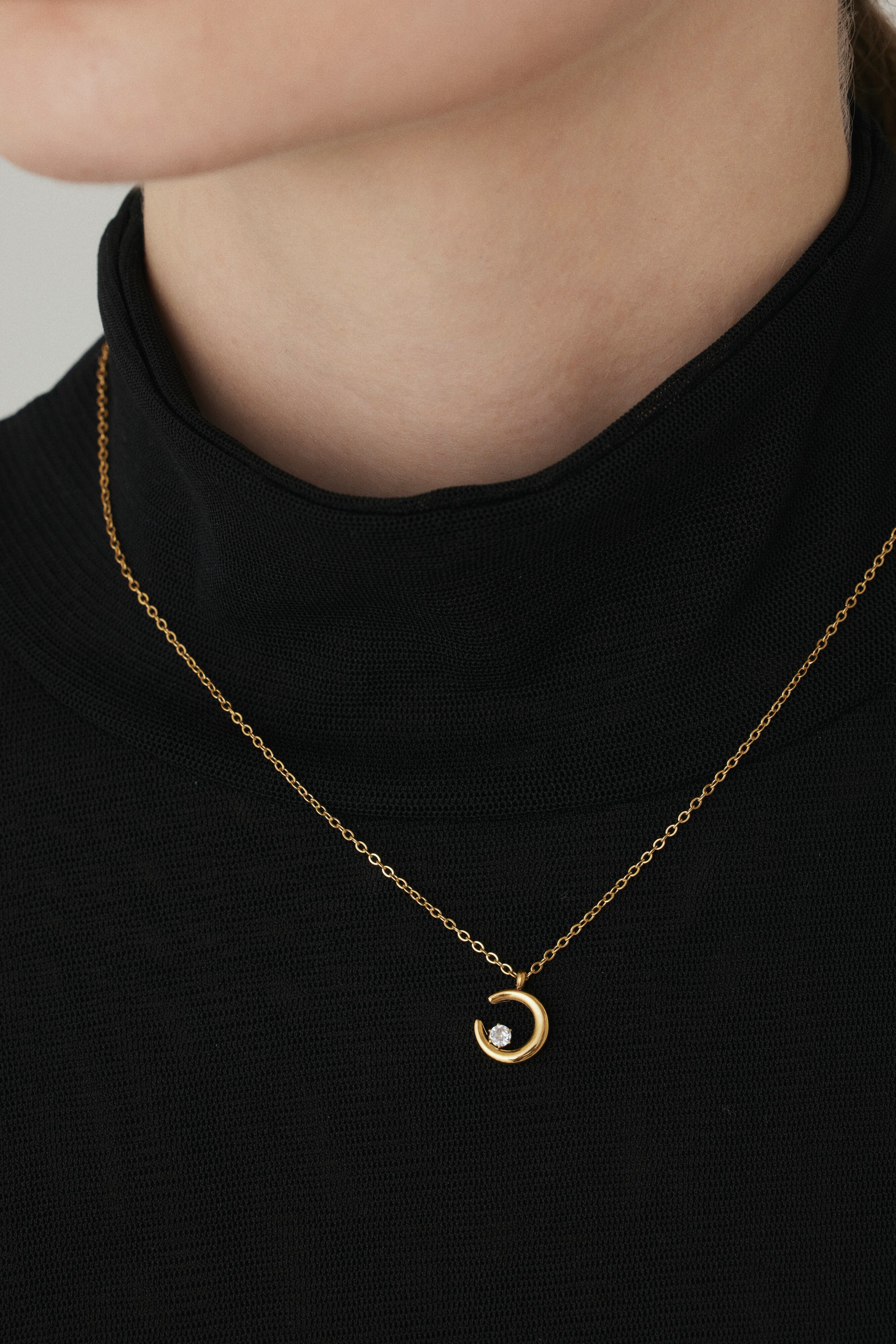 ムーン ジルコニア ネックレス MN183 | emu