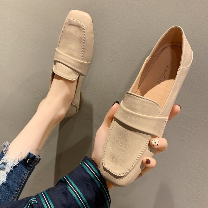 小さな革の靴の女性の英国スタイルの2020春の新しい靴の女性のファッション浅い口の女性の靴怠惰な野生のルフーシングルシューズ 部族の婦人靴6122732