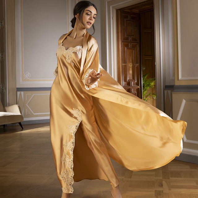[C80pe] ロングガウン ストレッチシルクサテン 品番ALC6780 【LISE CHARMEL】【リズシャルメル】【インポートランジェリー】
