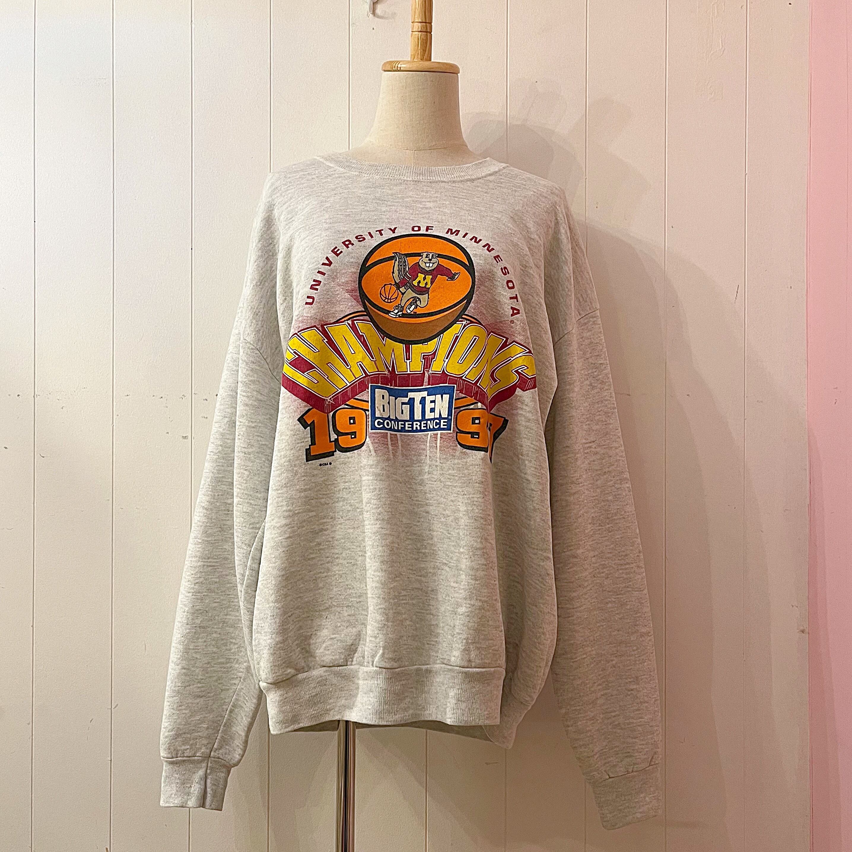 90s squirrel basketball sweat