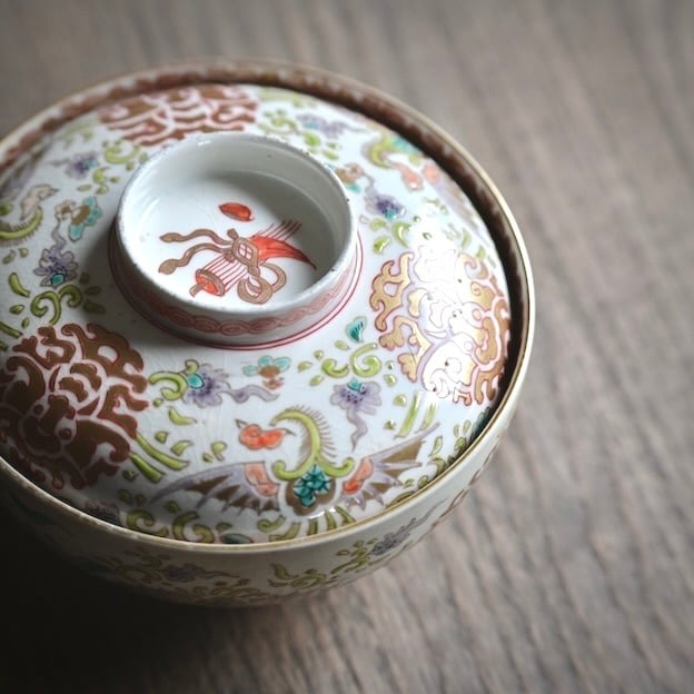 52002】九谷焼 茶碗 蓋付（1個） 江戸 / Kutani Yaki Bowl / Edo