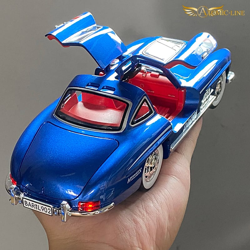 メルセデス ベンツ 300SL クーペ 1/24 ミニカー 全2色 エンジン