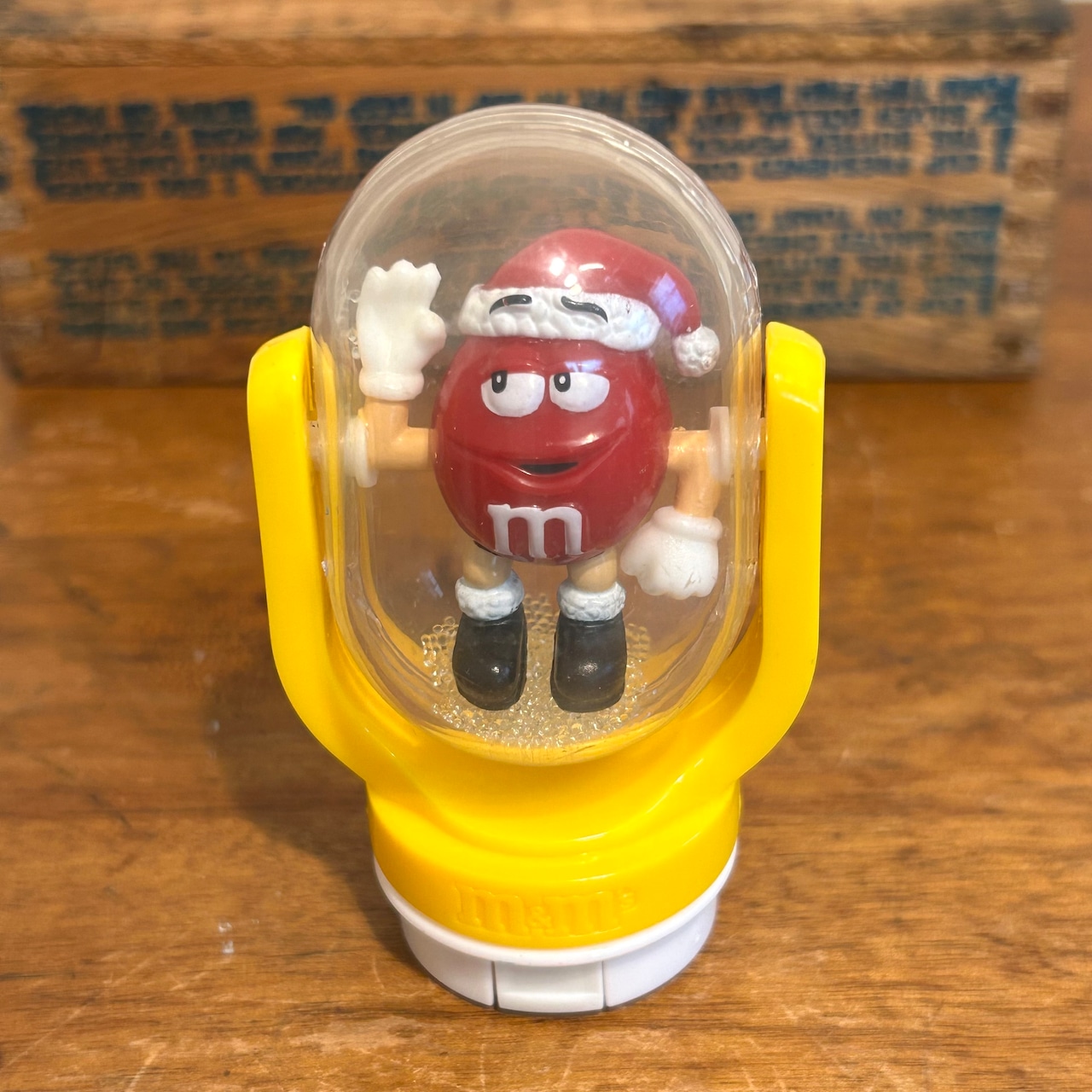 M&M's フィギュア チューブトッパー クリスマス レッド スノードーム カプセル ミールトイ MU-308