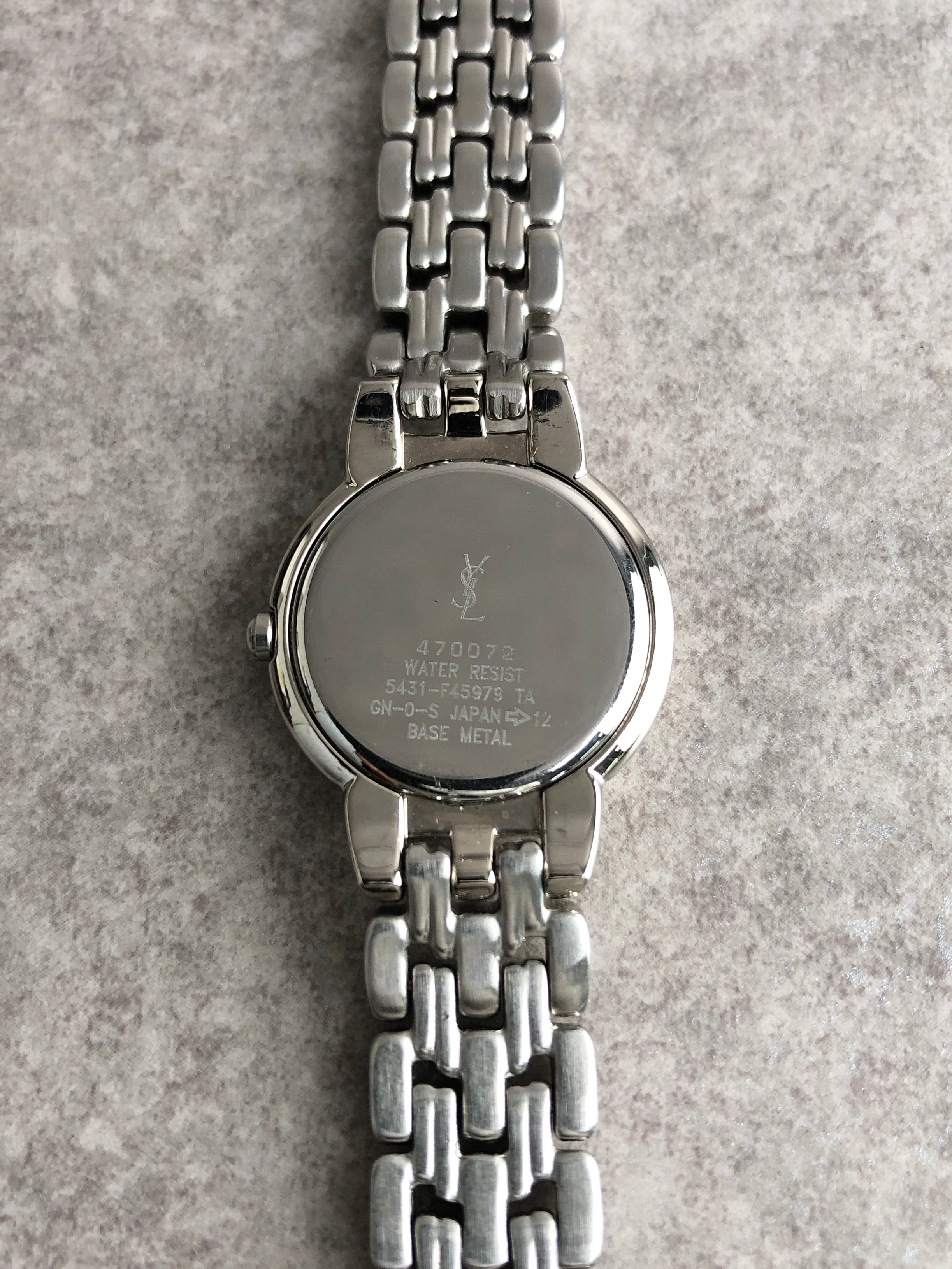Yves Saint Laurent イヴ・サンローラン 腕時計 シルバー YSL ローマ