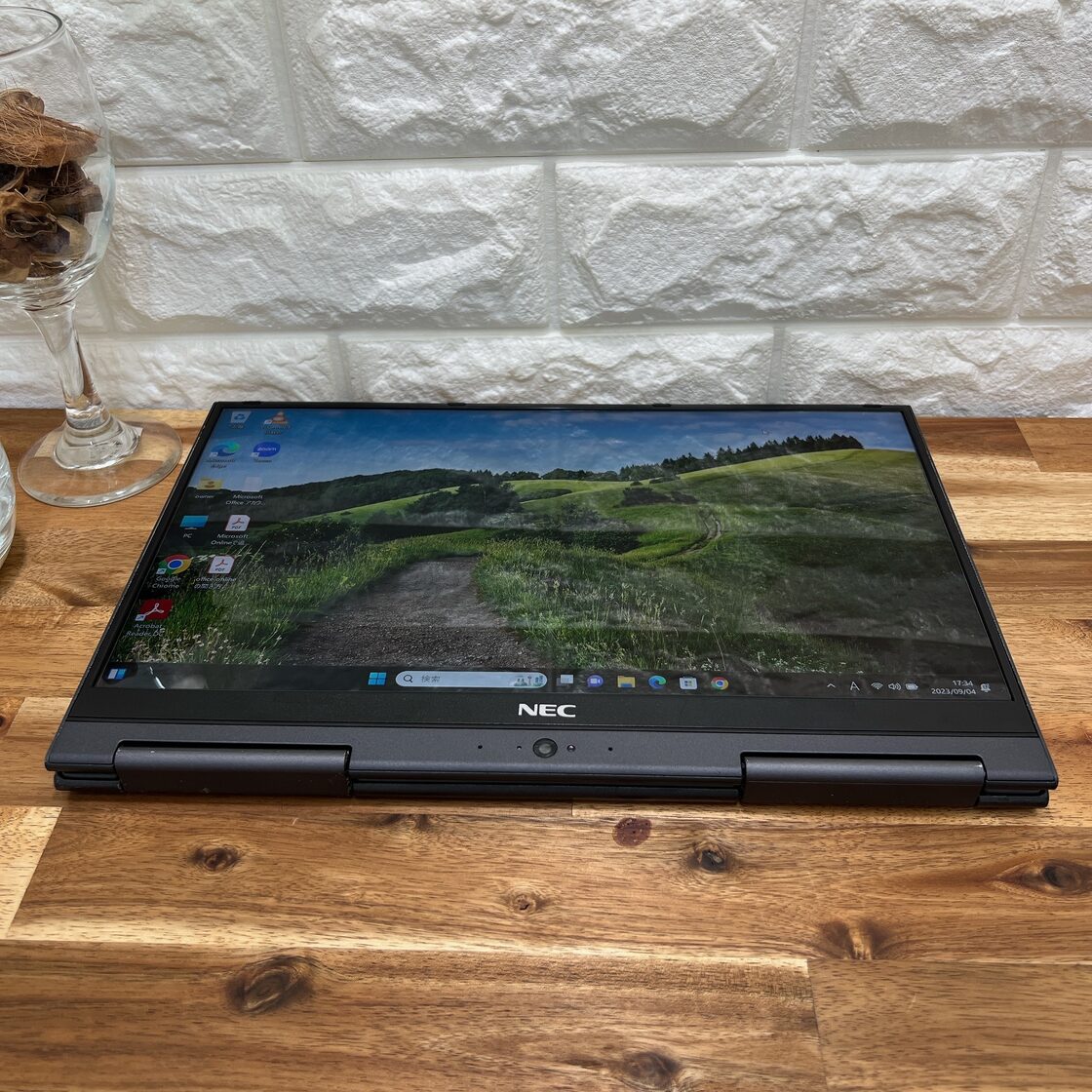 NEC LAVIE 2in1☘️Corei5第7世代☘️SSD256GB/メモリ8G | Pay ID