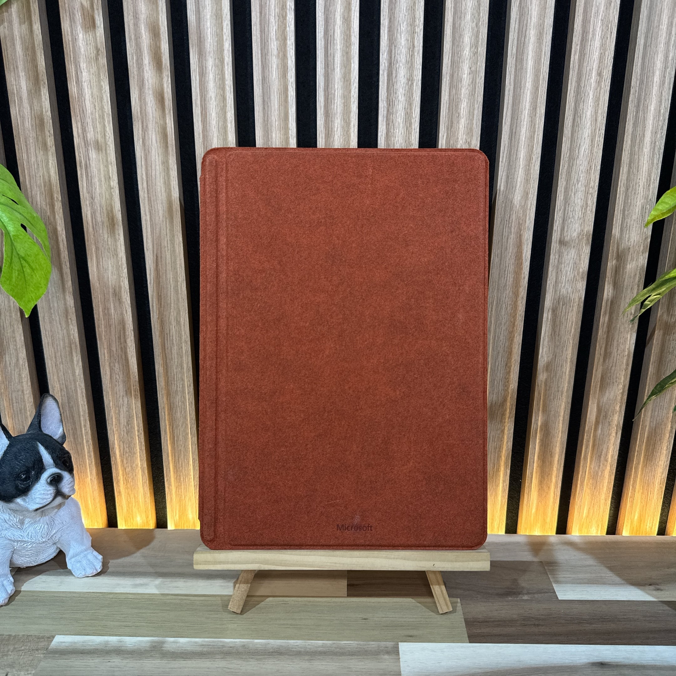 美品 2in1モデル‼️Surface Go 3☘希少レッド☘大人気ノートパソコン 公式ショップ限定価格❣️/ 美品《2in1モデル》タッチパネル式