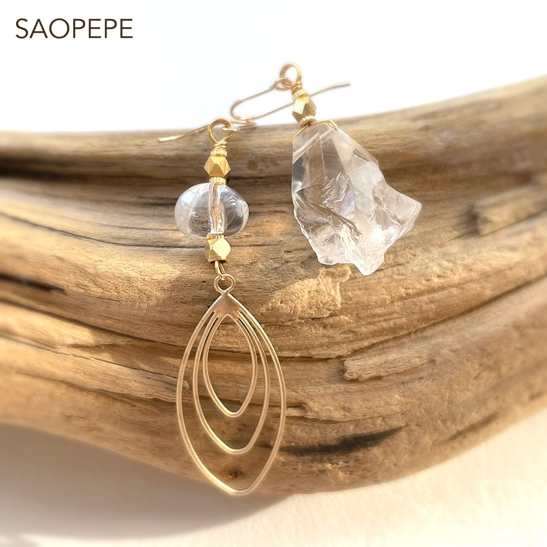 ラフロック水晶のICE アシンメトリーピアス(GOLD) | SAOPEPE