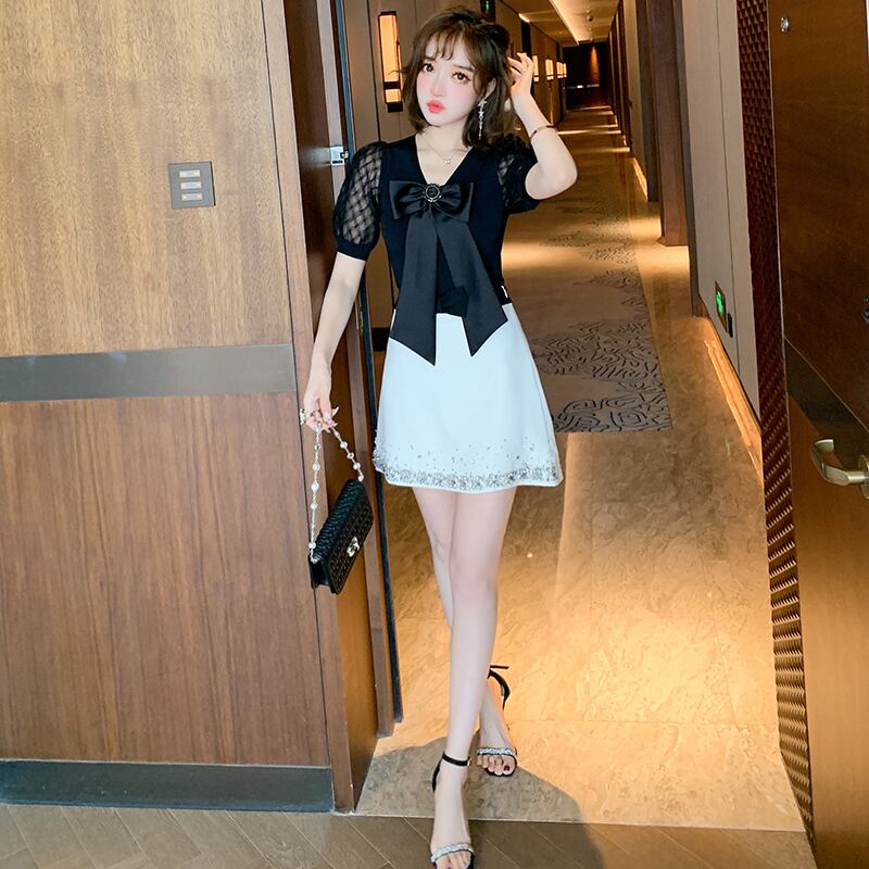 メッシュVネックリボントップス Aラインスカート MIUCO48293812976