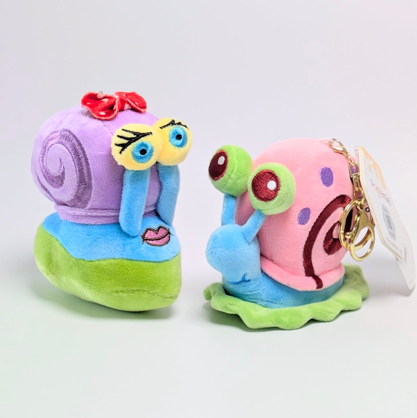 【 SpongeBob SquarePants ( スポンジボブ ) メアリー ( Mary the Snail ) / ぬいぐるみキーホルダー / プラッシュキーホルダー 〚アメリカン雑貨 アメトイ〛