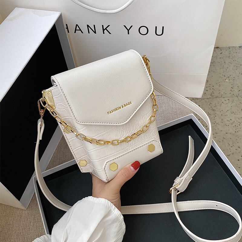 新しい小さなバッグレディースバッグ2020人気の新しい波夏ネット赤いチェーンクロスボディバッグワイルドワイルドバケットバッグ Tiancai_Wing_Bag2230858