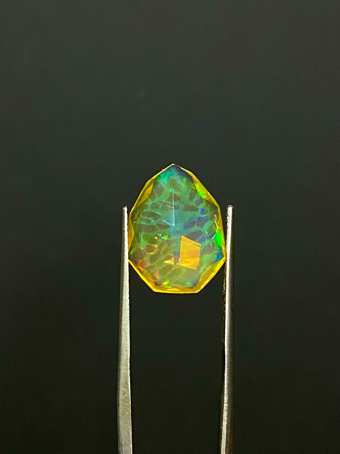 6.8ct エチオピア産 天然 オパール ハニカム スネークスキン ファイア 
