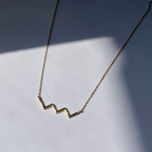 K18YG Zig-Zag Necklace