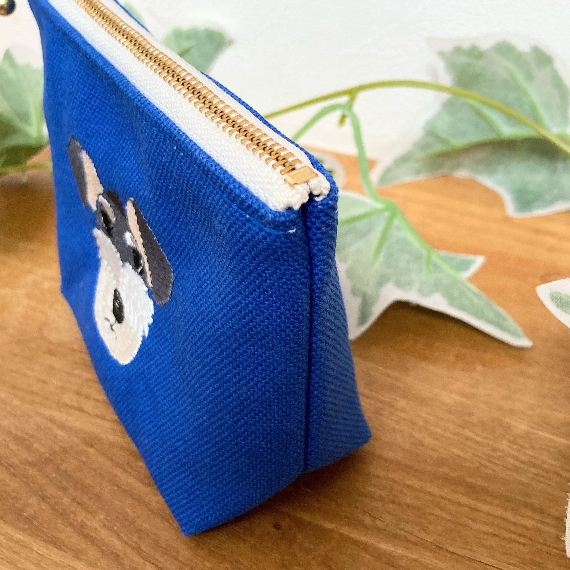 刺繍ポーチ〈シュナウザー/ブルー〉 | LimaLima〜海辺の手しごと