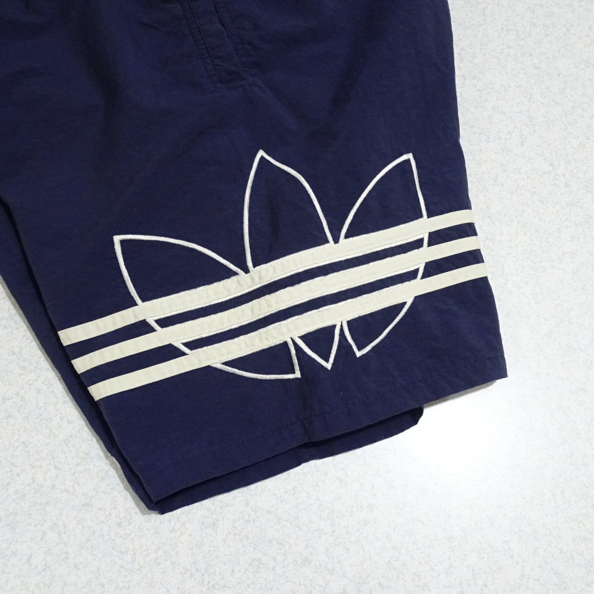 80s- adidas アディダス ナイロンハーフパンツ 万国旗タグ ビッグロゴ