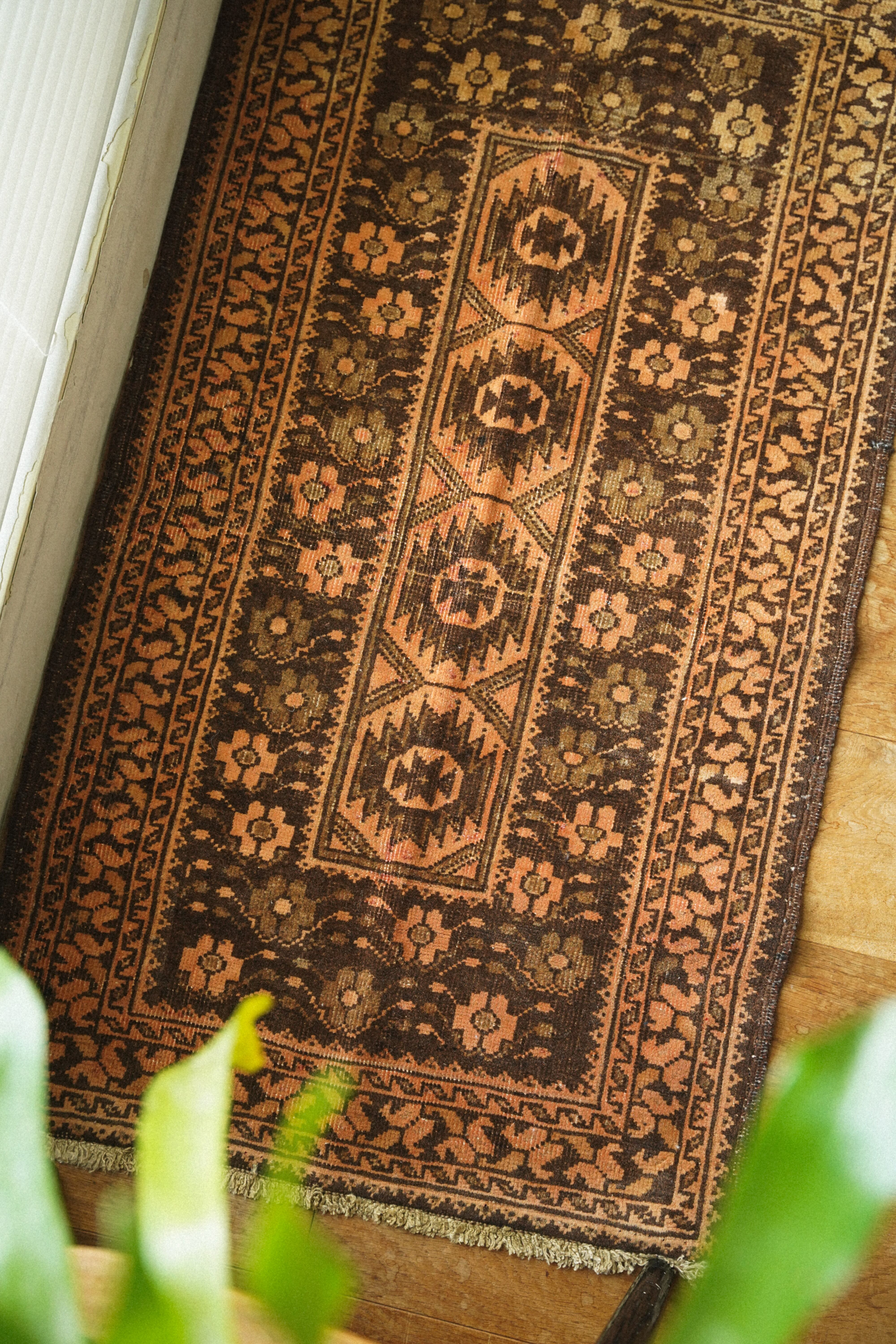 1367-Vintage Turkmen rug