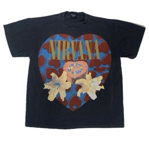 ＼椎菜 たむ さん着用♡／ 13367 NIRVANA ニルヴァーナ ハートシェイプトボックスTシャツ XL