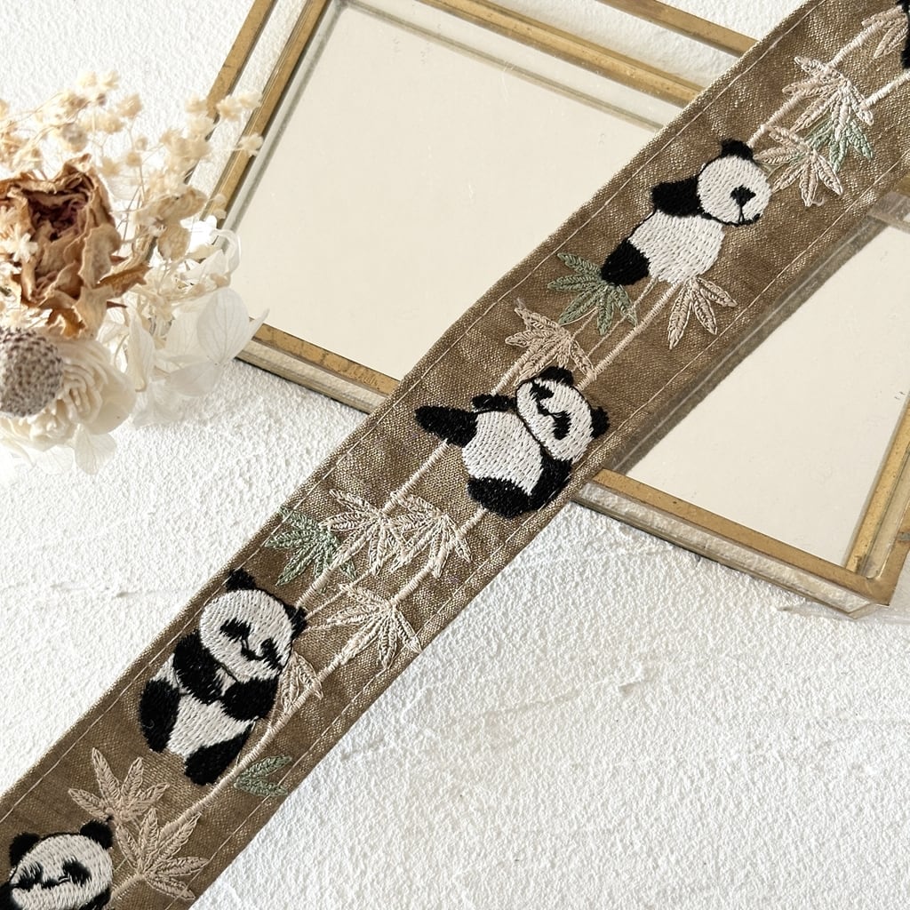 刺繍リボン PANDA [布カーキ] インド刺繍リボン 3364 | インド刺繍リボン専門店