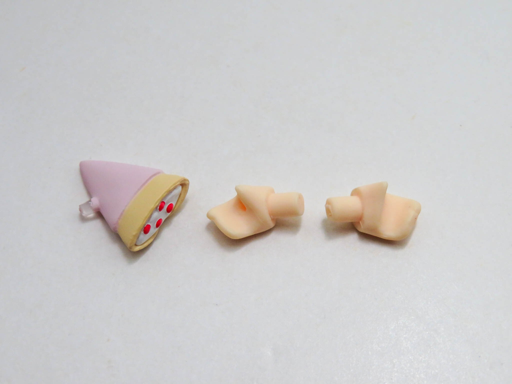 再入荷(A-ランク)【497】 シャルロット・デュノア 小物パーツ ストロベリークレープ ねんどろいど