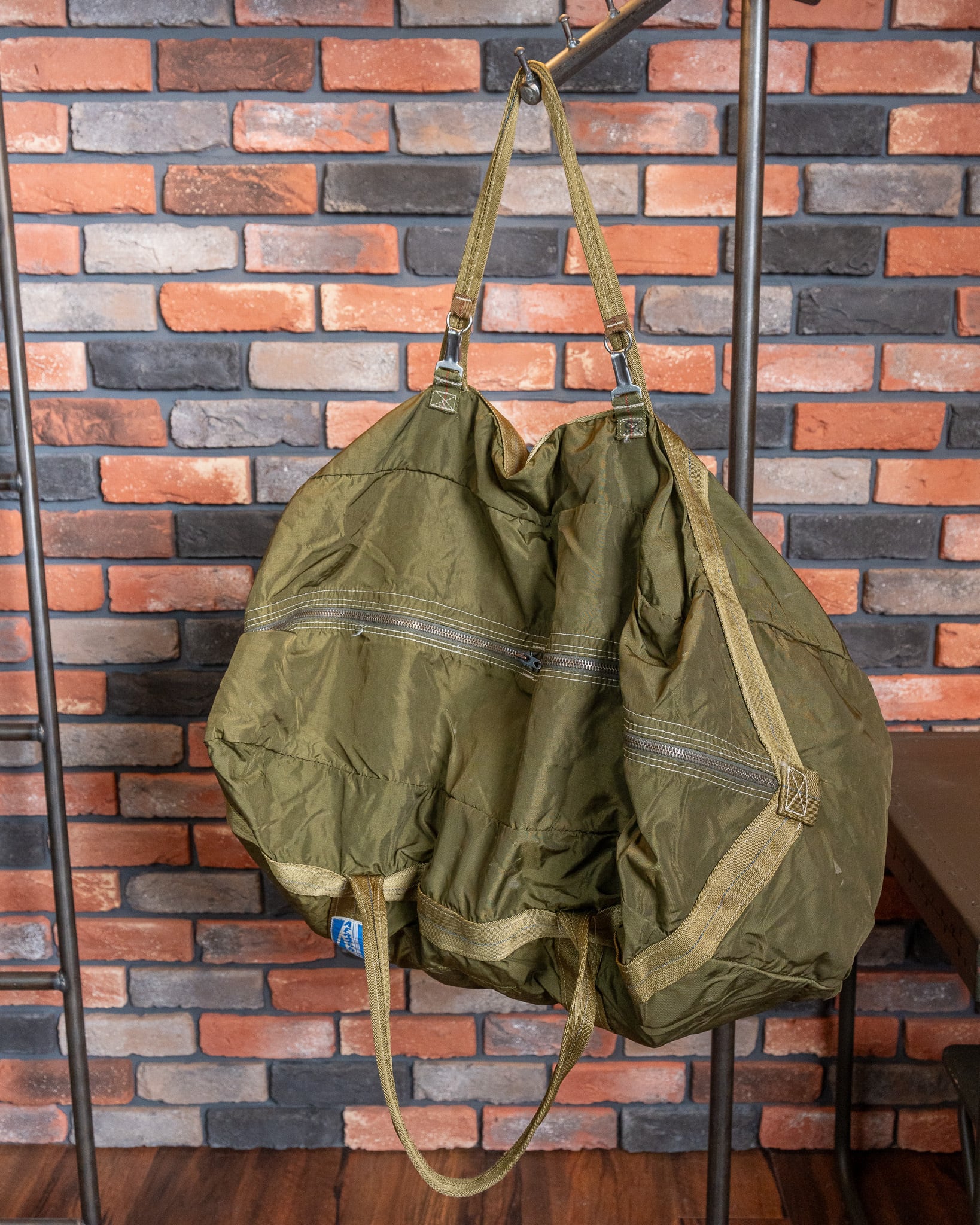 French Air Force 80-90s Paratrooper Bag 65L フランス空軍