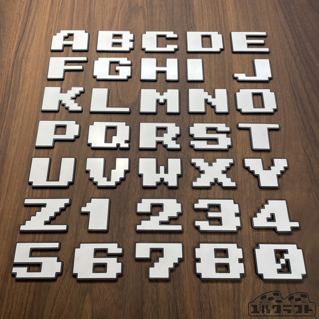 アルファベットドットグリルエンブレム（純正サイズ）