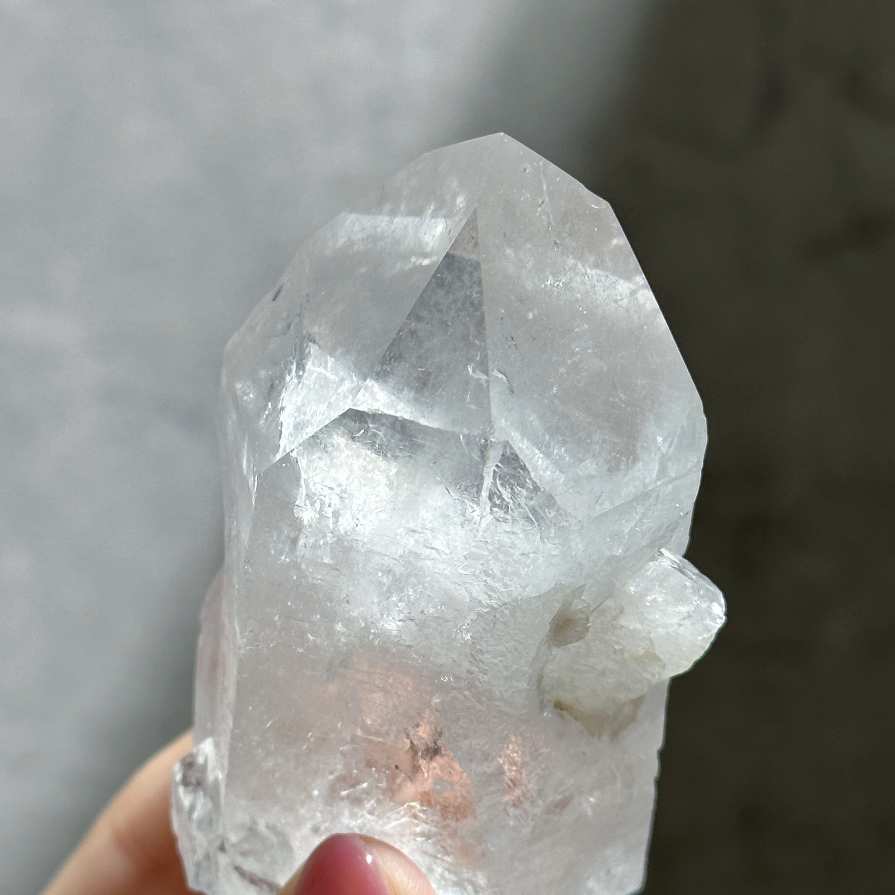 ミナスジェライス産貫入水晶(マニフェステーション) タワー型06◇ Manifestation◇ 天然石・鉱物・パワーストーン