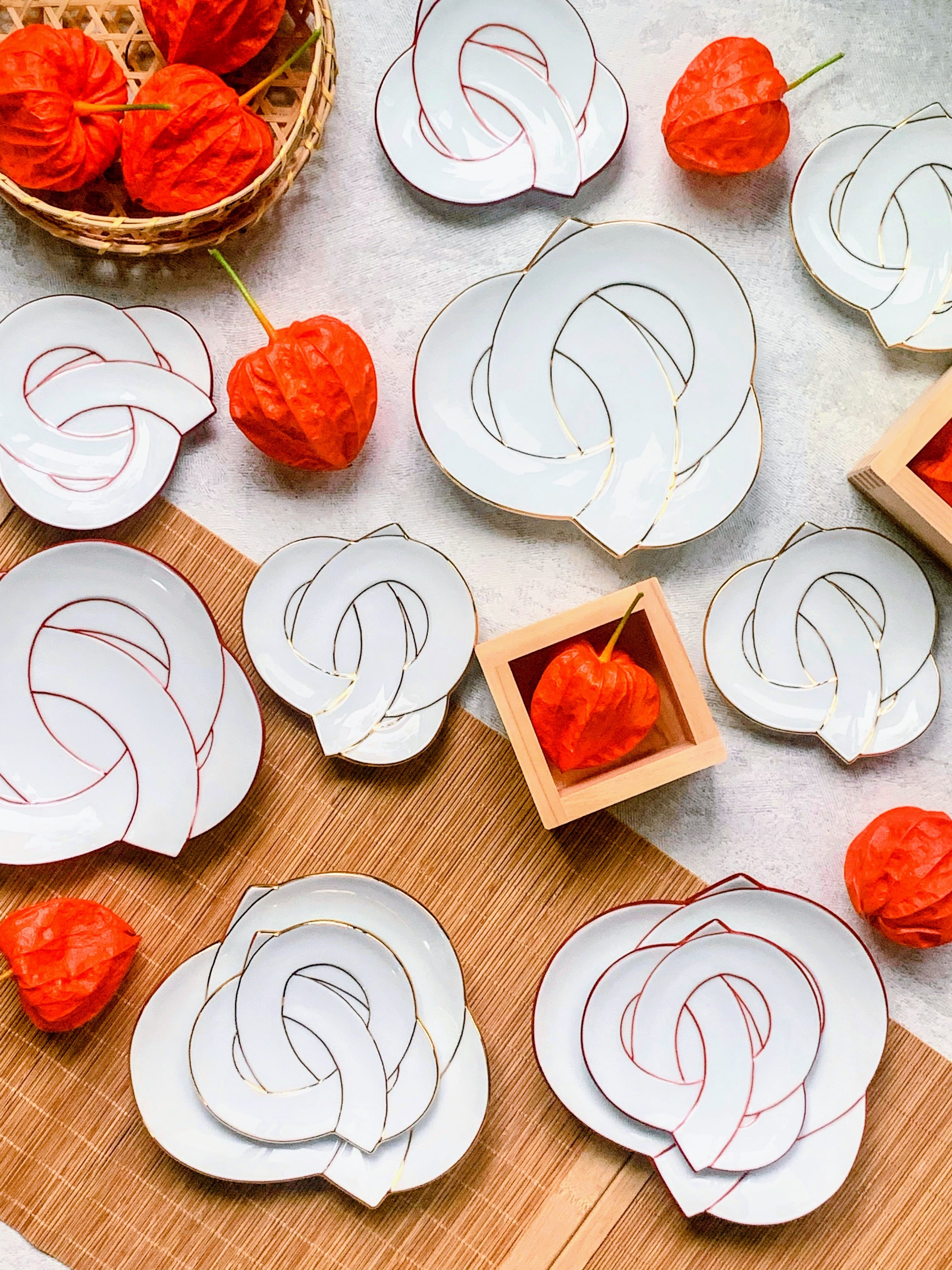 有田焼 赤線結び 銘々皿 | Floraison Table フロレゾンテーブル