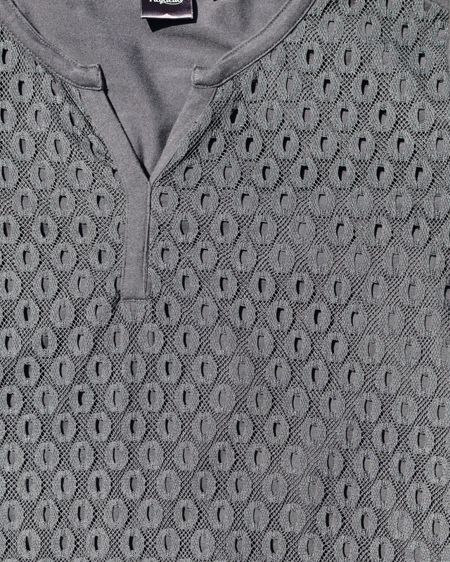Front jacquard design v-neck cut sew