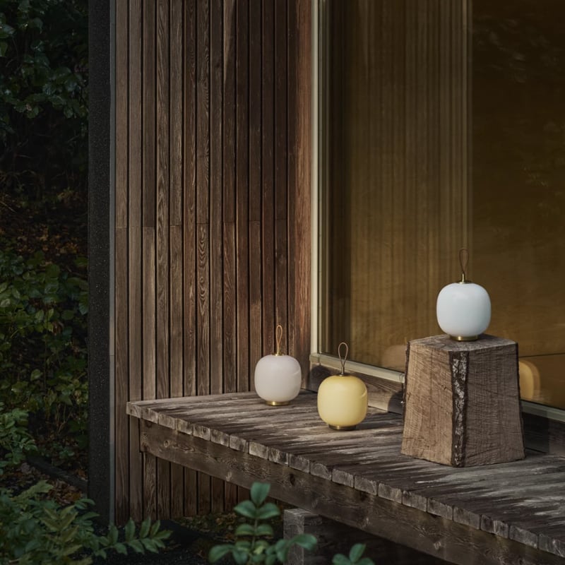 即納》VL45 ラジオハウス ポータブルランプ Pale Rose［ ルイス