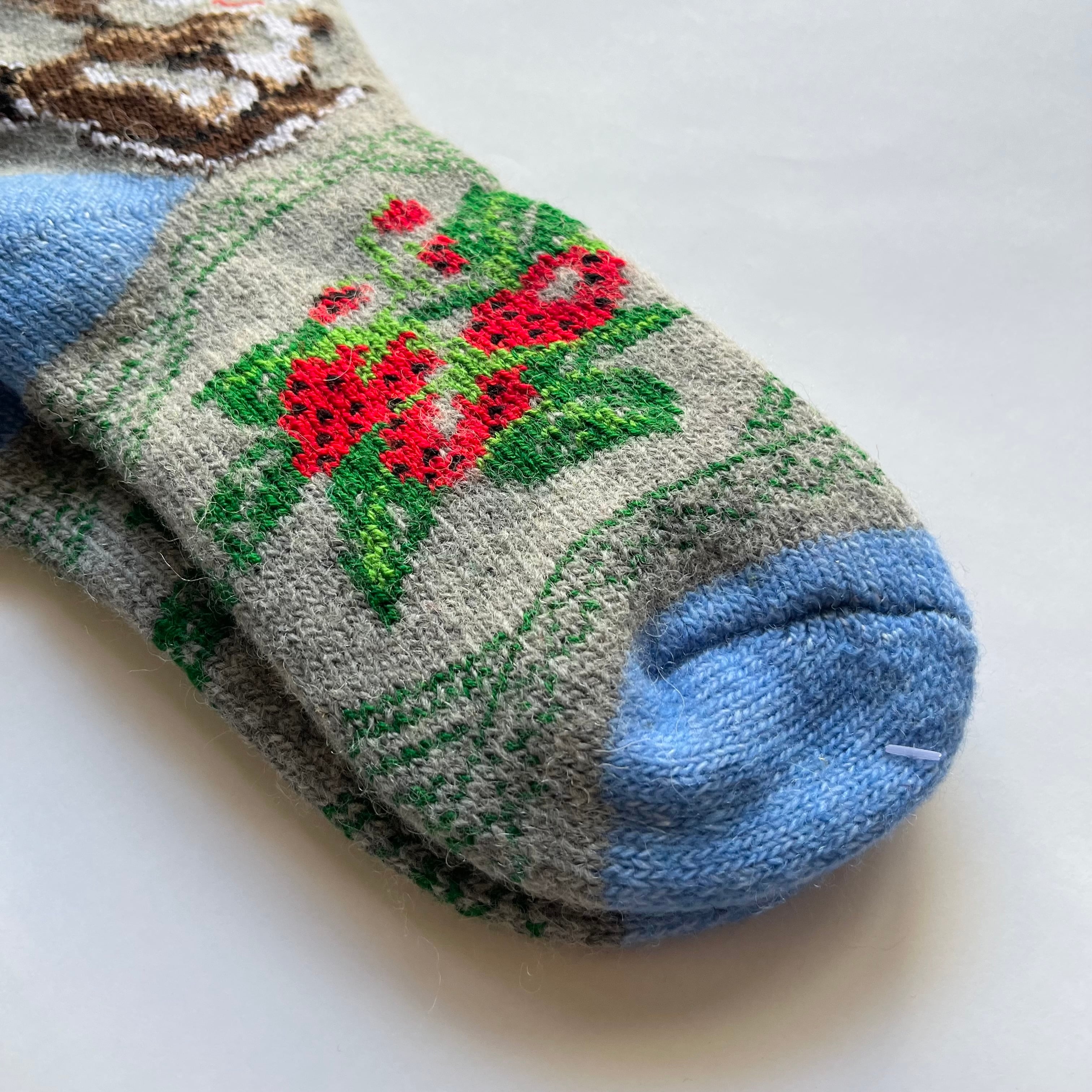 ウクライナ支援/ウールソックス(ウサギ柄)