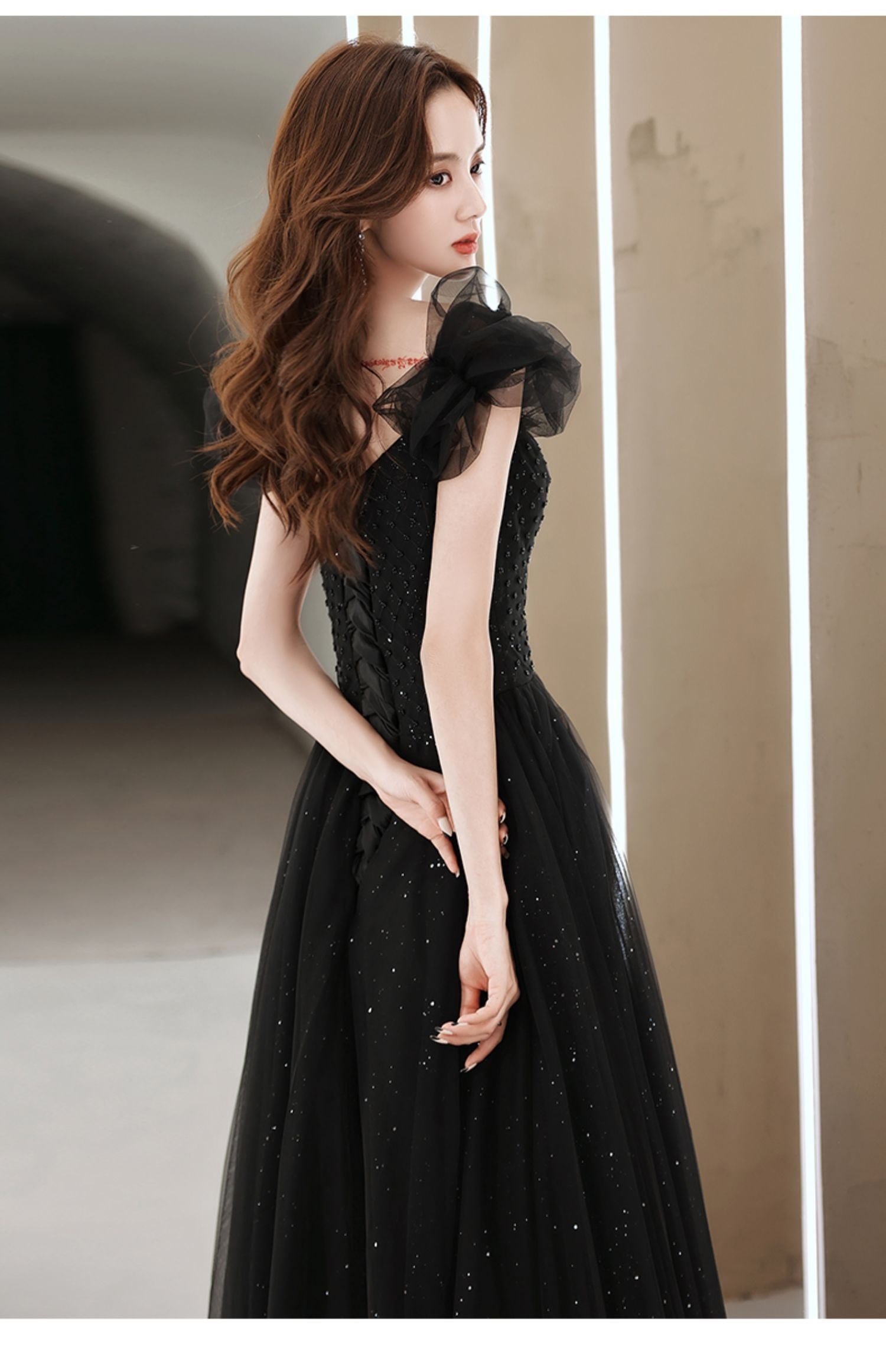袖丈袖なしラルトラモーダ☆ブラックドレス - ドレス